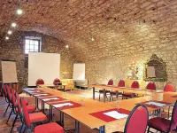 Logis Hôtel le Relais Louis XI Hotels in Meung-sur-Loire