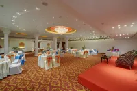 The Crown Goa - breakfast