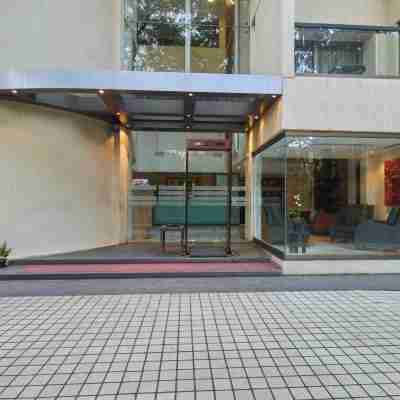 Oakwood Residence Naylor Road Pune Hotel Exterior