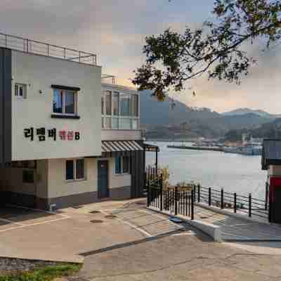 Geoje Island Remember Pension Hotel Exterior