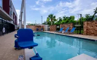 SpringHill Suites Baton Rouge Gonzales - Swimmingpools