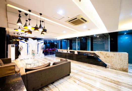 2. 호루 호텔 만가..