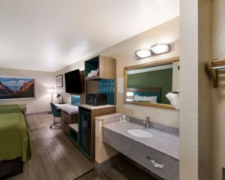 Quality Inn Alpine Hotels in Alpine