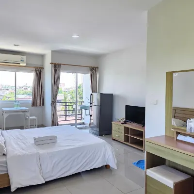 สวายเรียงเพลส โรงแรมใกล้สวนน้ำบุ่งตาหลั่วเฉลิมพระเกียรติรัชกาลที่ ๙