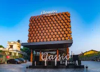 Classic Regency Hotels in Alleppey