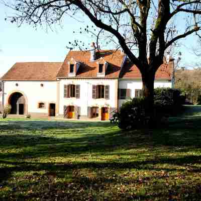 Au Moulin de Bougnon Hotel Exterior