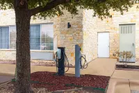 La Quinta Inn & Suites by Wyndham Austin - Cedar Park - parking