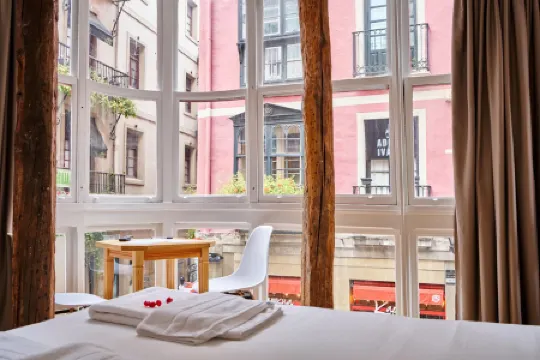 Pensión AliciaZzz Bed and Breakfast Bilbao