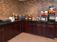 Douglas Inn & Suites - breakfast