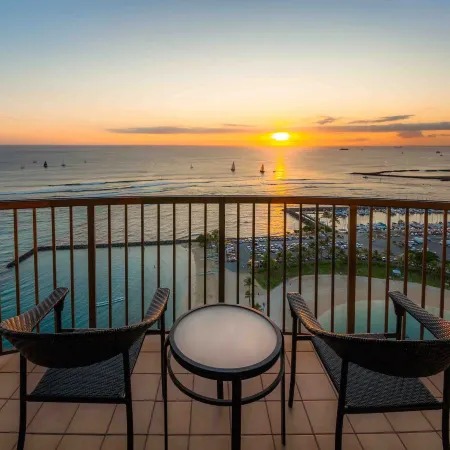 Hilton Hawaiian Village Waikiki Beach Resort
