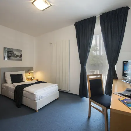 Felicity Garni Hotel