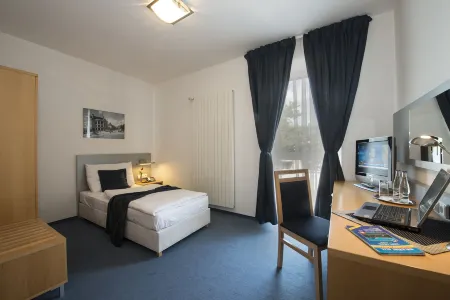 Felicity Garni Hotel Отели в г. Братислава II