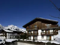 Faloria Mountain Spa Resort Các khách sạn ở San Vito di Cadore
