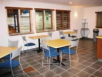 Super 8 by Wyndham Caraquet