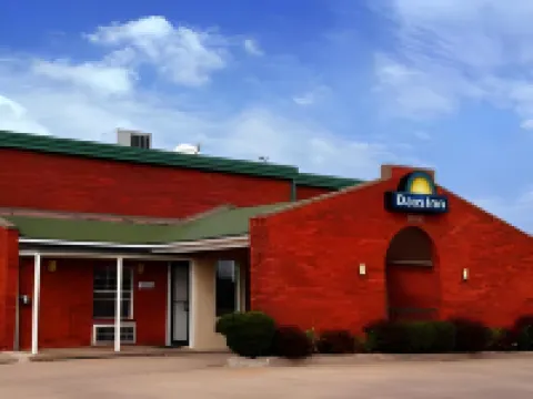 Days Inn by Wyndham Monett Hotels in Monett