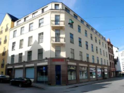 โรงแรมไฮเมิน โรงแรมในบาร์เกิน