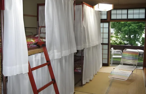 十和田湖背包客旅館