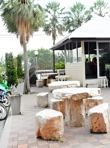 รูปภาพของธนารมย์เพลส