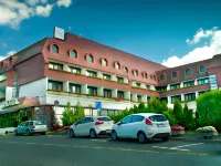 Hotel Sopron Các khách sạn gần Holy Trinity Statue