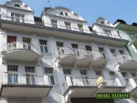 EA Hotel Elefant - Quầy Bar