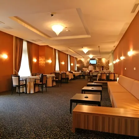 Hotel Crystal