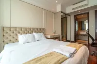 Luxury & Bright 2Br Chianti Tower Mall Access