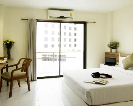 スター 3 レジデンス ラヨーンのホテル