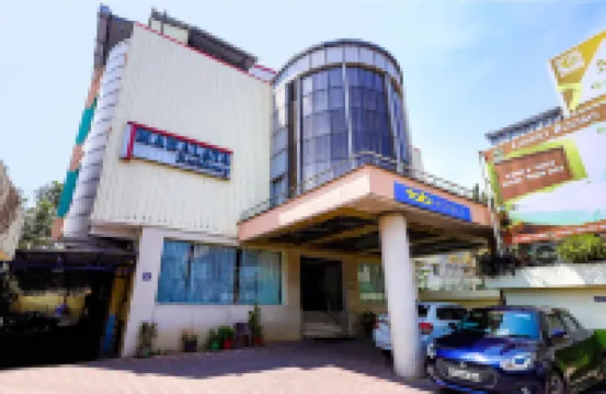 Fabhotel Prime Mahalaya Residency - Nr Pallavaram Railway Station Hotel berhampiran Tambaram