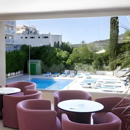 Apartamentos Sol y Vera