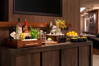 San Francisco Airport Marriott Waterfront - bar