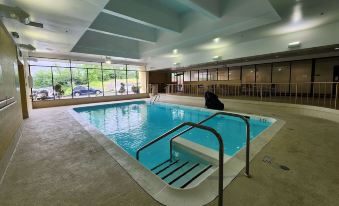 La Quinta Inn & Suites by Wyndham Stamford / New York City