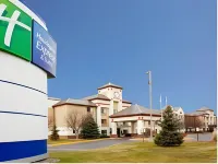 Holiday Inn Express & Suites Minneapolis (Golden Valley) Hotels in St. Louis Park