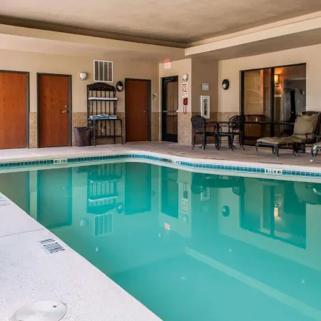 Comfort Suites