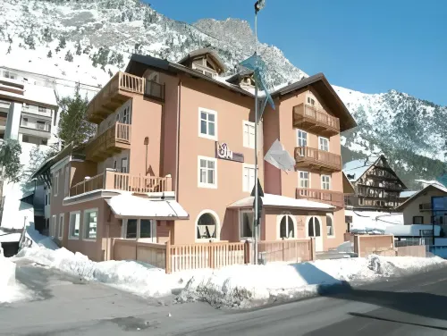Hotel Bes & Spa Hotels in Cesana Torinese