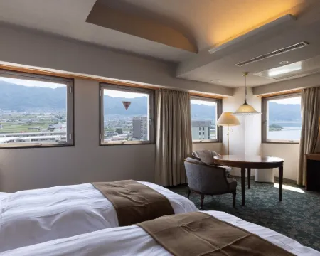 RAKO 華乃井ホテル 諏訪のホテル