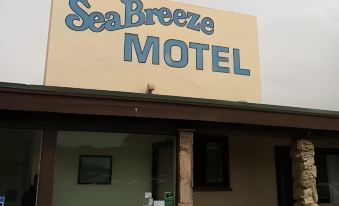 Sea Breeze Motel
