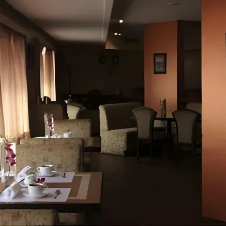 The Hans Hotel