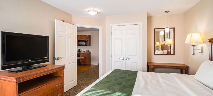 Suburban Studios Waterloo Hotels in Waterloo