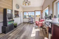 โรดเวย์ อินน์ แคสเปอร์