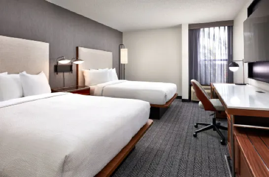 Courtyard Vallejo Napa Valley