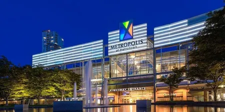 Holiday Inn Express & Suites Riverport Richmond