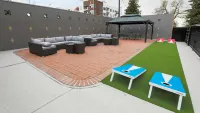Modern Motel