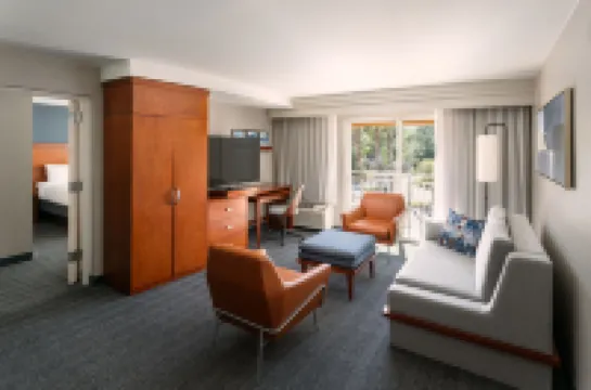 コートヤード ジャクソンビル オレンジ パーク オレンジパークのホテル