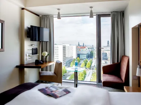 Occidental Dresden Newa