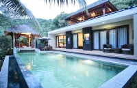 Nipah Pool Villas and Restaurant Hotel a West Pemenang