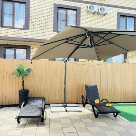 Zelenyi Slon Living Quarters