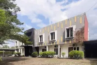 Urbanview Hotel Olivia Lubuk Linggau by RedDoorz Отели в г. 