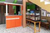 RedDoorz Syariah near Jalan A Yani KM 8 Citraland Hotel di Tatah Belayung Baru