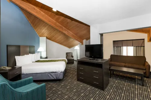 Baymont by Wyndham Pella Hotels in Pella