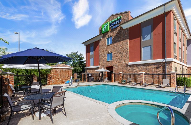 Holiday Inn Express & Suites Henderson-Traffic Star by IHG photo 3